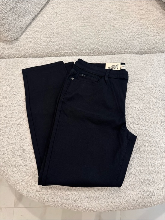 JACHS Girlfriend Pants - NWT Jachs Girlfriend Straight Leg Ankle Pants